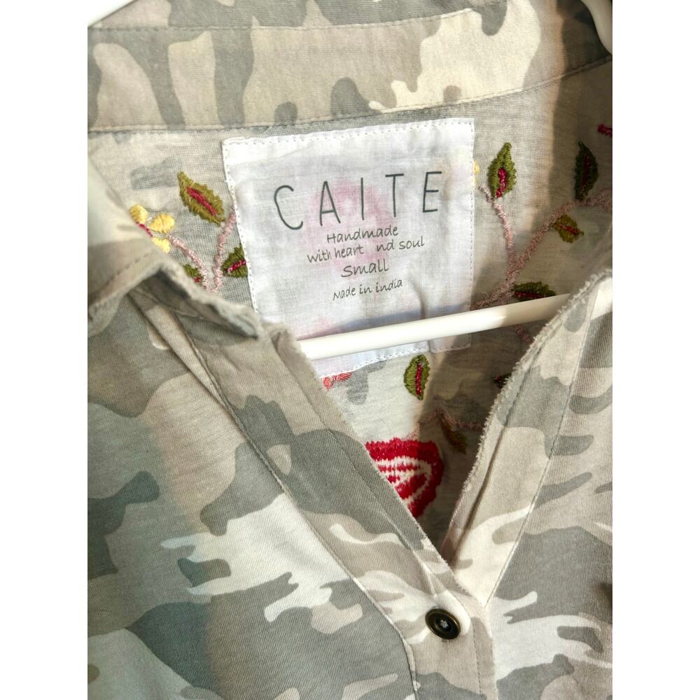 Caite Women's Camouflage Blouse - Cream